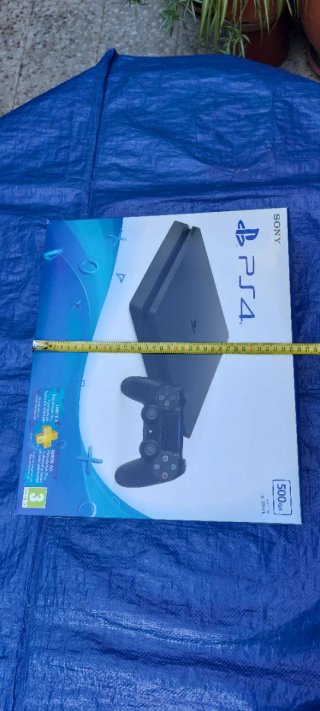 CAJA PS4 Slim 500GB