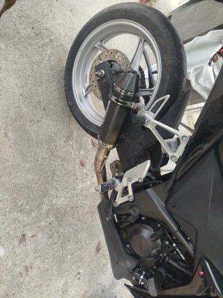 Honda CBR 250R Negra