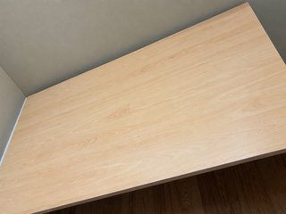 Tavolo in legno massello per ufficio