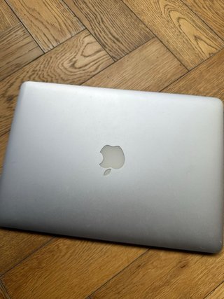 MacBook Air macOS Monterey