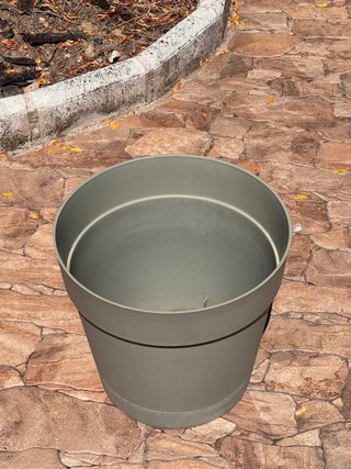 Maceta grande marrón 38x29cm/33x30cm