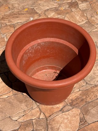 Maceta grande marrón 38x29cm/33x30cm