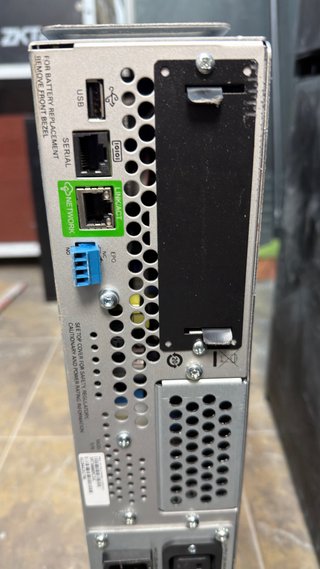 Smart-UPS SMT3000RMI2UC SAI APC