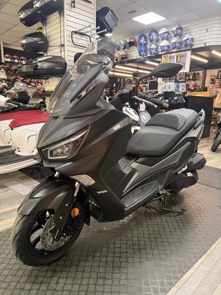 SYM JOYMAX Z300 Negro