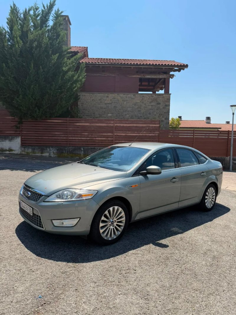 Ford Mondeo 2008 - foto 1