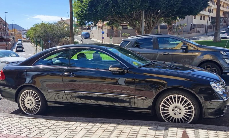 Mercedes-Benz  CLK 2007 - foto 1