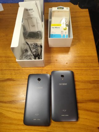 2 Telefoni Alcatel Pop 4 Plus Neri