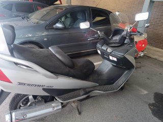 Suzuki Burgman 400 Maxi Scooter