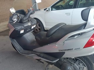 Suzuki Burgman 400 Maxi Scooter