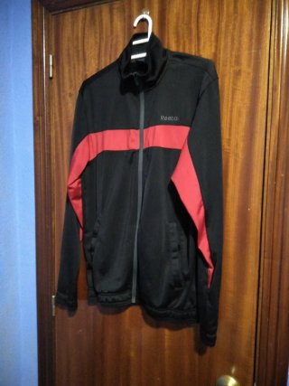 Chaqueta deportiva Reebok Talla S