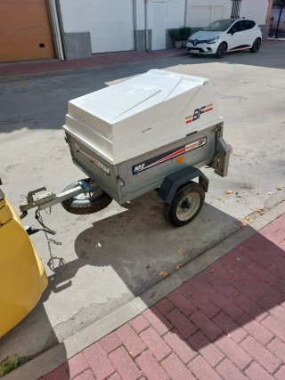 Remolque Pequeño Erde 102