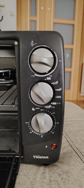 Horno Tristar Negro