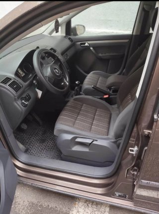 Volkswagen Touran 2012