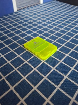 PS1 ORIGINAL MEMORY CARD AMARILLA
