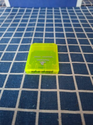 PS1 ORIGINAL MEMORY CARD AMARILLA