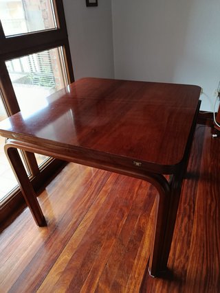 Mesa y 4 Sillas de Comedor