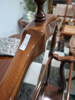 Galán de noche de madera