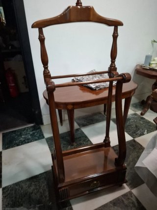 Galán de noche de madera