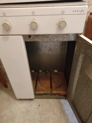 Cocina de gas AGNI y extractor