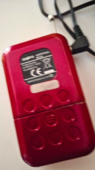 Radio Sanyo AM/FM con Auriculares