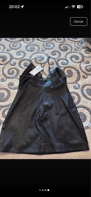 Vestido Zara piel tachuelas negro