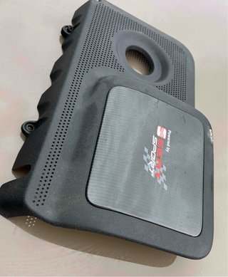 Tapa motor SEAT Leon 1M Cupra carbono