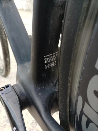 Bicicleta de carbono Megamo