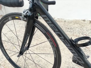 Bicicleta de carbono Megamo