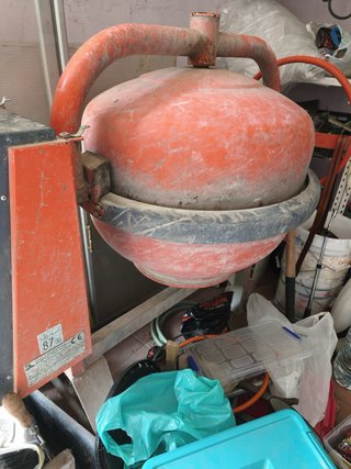 Hormigonera Naranja
