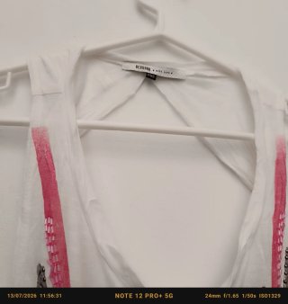 Camiseta tirantes finos con estampado