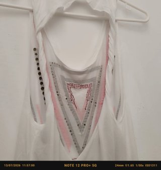 Camiseta tirantes finos con estampado
