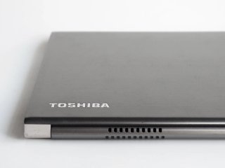 TOSHIBA ORDENADOR PORTÁTIL LAPTOP i5 SSD