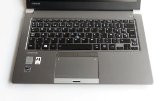 TOSHIBA ORDENADOR PORTÁTIL LAPTOP i5 SSD
