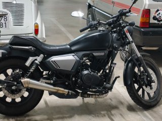 Moto 125cc Naked Negra - Vendo o Cambio