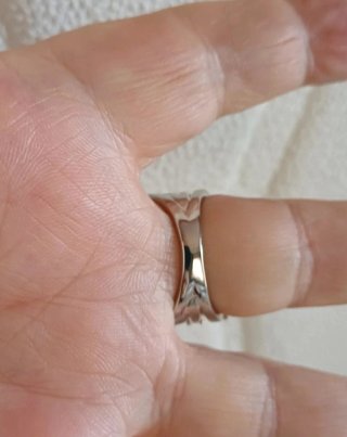 Anello moderno zirconi