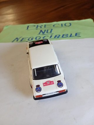 Scalextric SEAT 1430 Rally Montecarlo Con LUCES