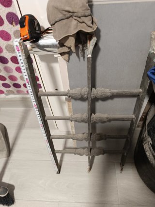 Reja pequeña de hierro forjado