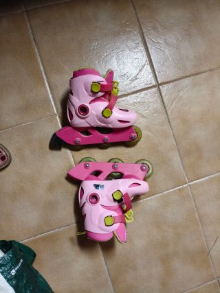Patines en línea rosas talla 26