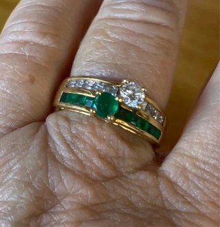 Sortija Oro 18k Diamantes y Esmeraldas