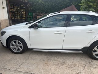 Volvo V40 2013 cross country