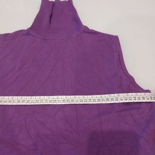 Jersey cuello alto sin mangas morado
