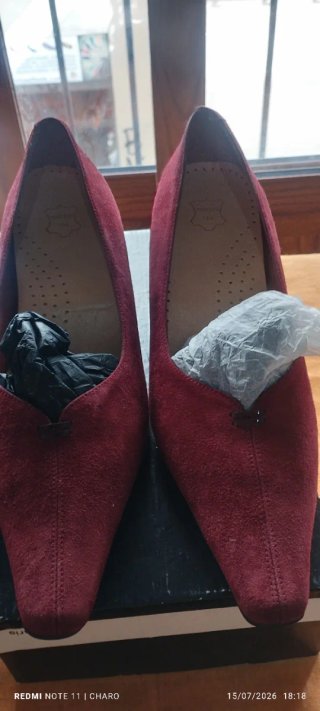 Conjunto di scarpe col tacco da donna taglia 37