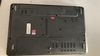 Acer Aspire E1-571