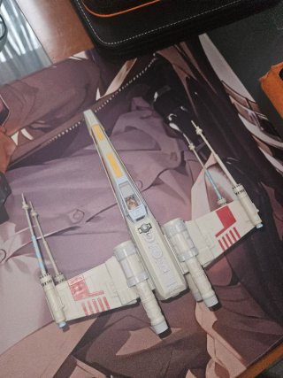 Maqueta Caza X-Wing Disney Star Wars