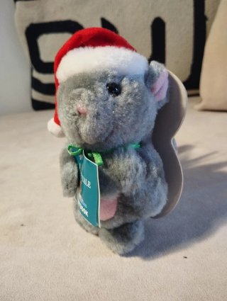 Peluche de ratón con cuento de Navidad