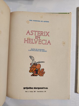 Lote con 4 tomos de Asterix el Galo