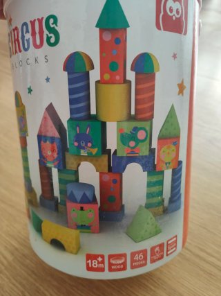 Bloques de madera Circus Blocks (46 piezas) + cubo