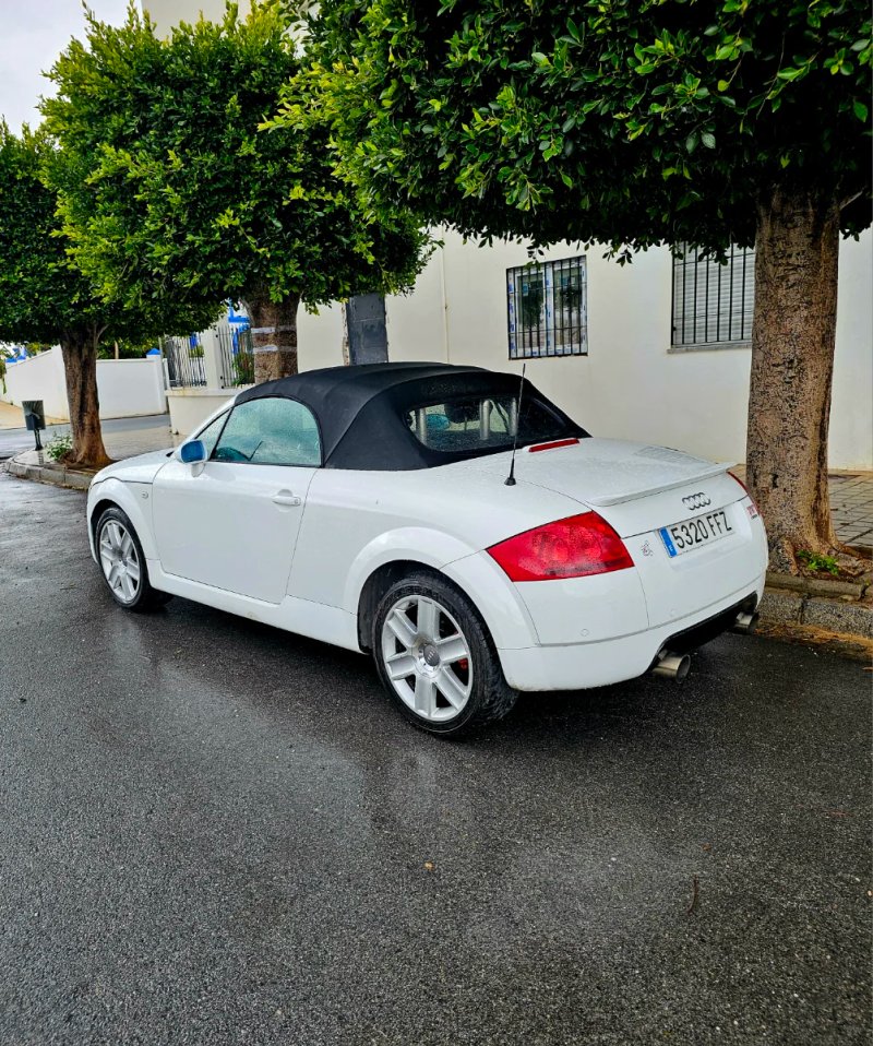 Audi TT 2000 - foto 1
