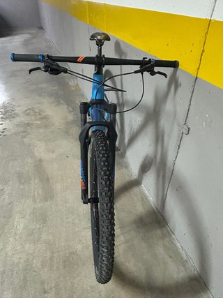 Bicicleta MTB Cube Reaction