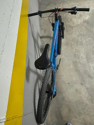 Bicicleta MTB Cube Reaction